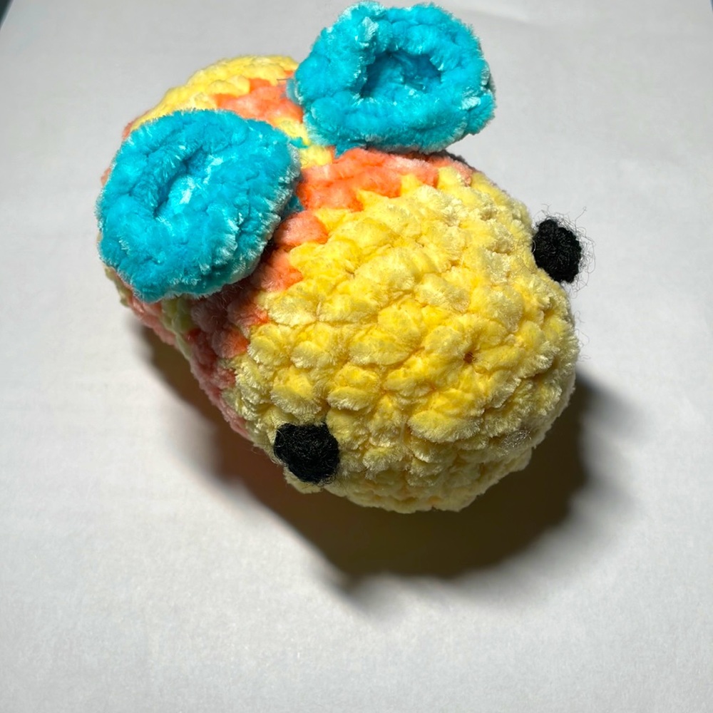 Crocheted Bee, hand made, toy, plushy, stuffed animals.